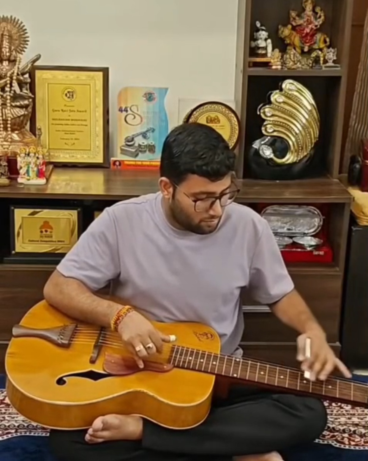Haridarshan Tiwari - Hawaiian Guitar